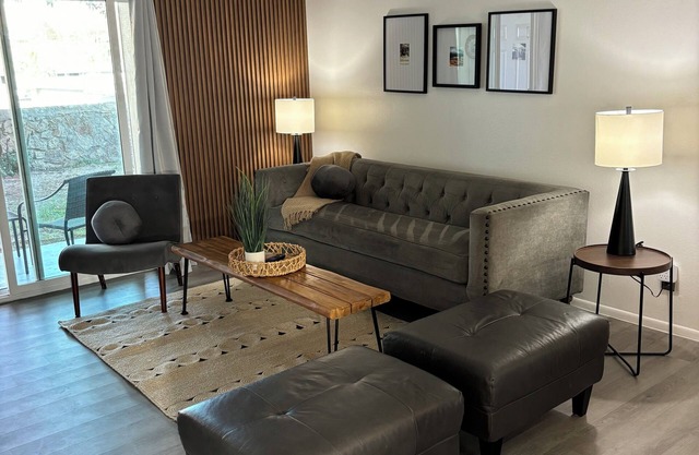 Modern 2-bedroom Condo Near UTEP