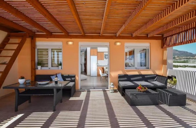 Modern 2bedroom flat with spacious balcony