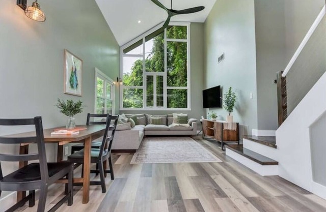 Modern 3 BR house in Belmont