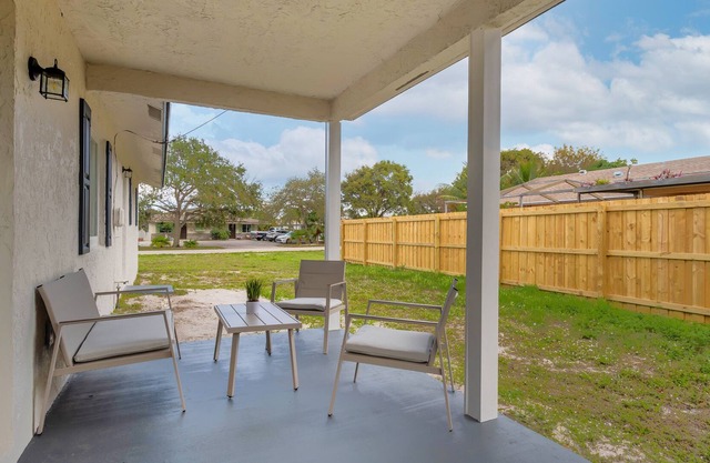 Modern 3BR 2BA A++ Location East Delray/ Boca