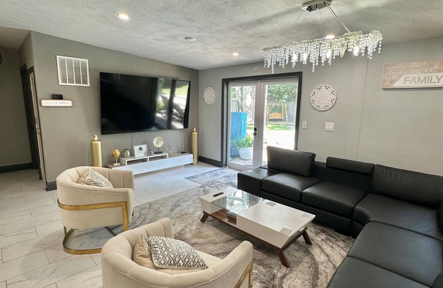 Modern 4BR Jax | Pool Oasis Near Beach | Backyard