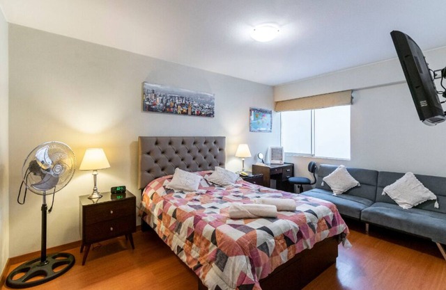Apartamento moderno y seguro en Miraflores