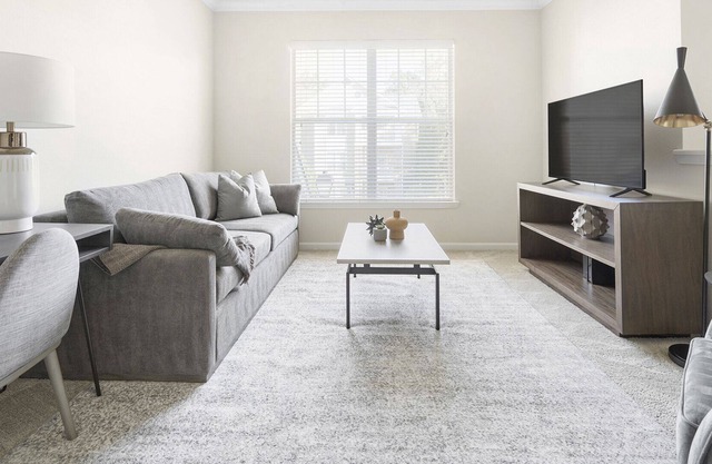 Modern Apartment in Prime Location (ID1228X684)