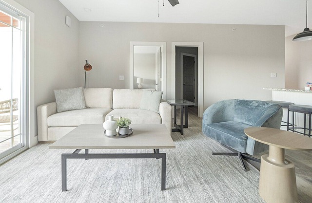 Modern Apartment in Prime Location (ID1011X401)