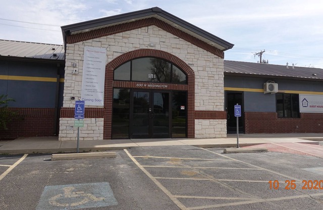 Modern bed room close to Hospital, downtown Odessa and Texas Tech Univ School