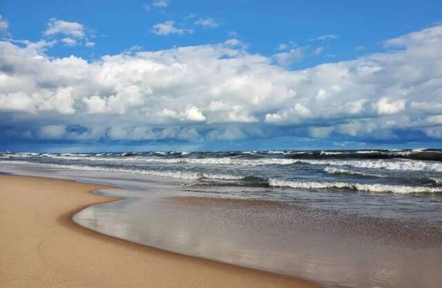 Modern Boho Beach House with Hot Tub