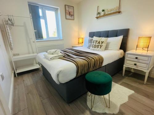 Modern & Cosy 2-Bed Apartment Near NEC, Airport & JLR!