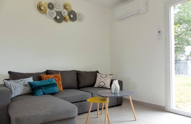 Gîte confortable avec climatisation, terrasse, jardin clos et barbecue près de Vichy