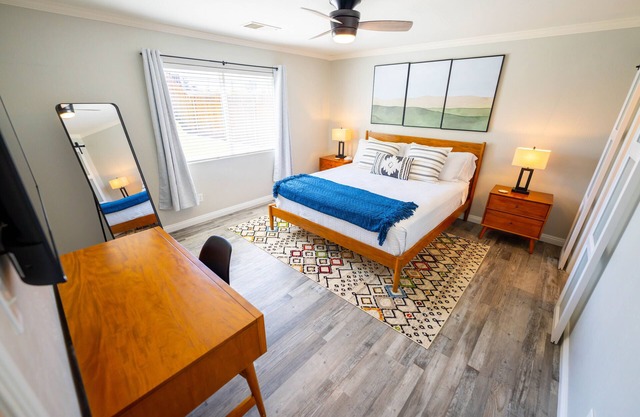 Modern Design - Pool Table - Garage - EV Charging