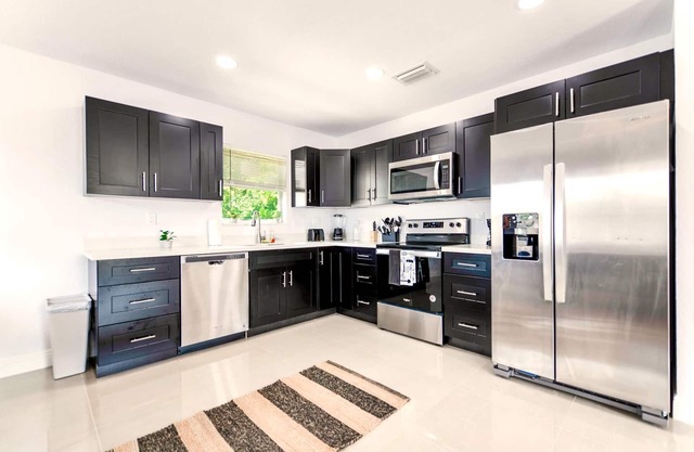 Modern Duplex with Free parking near Wynwood