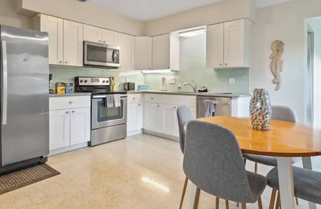 Modern Escape Home walking to DTSP