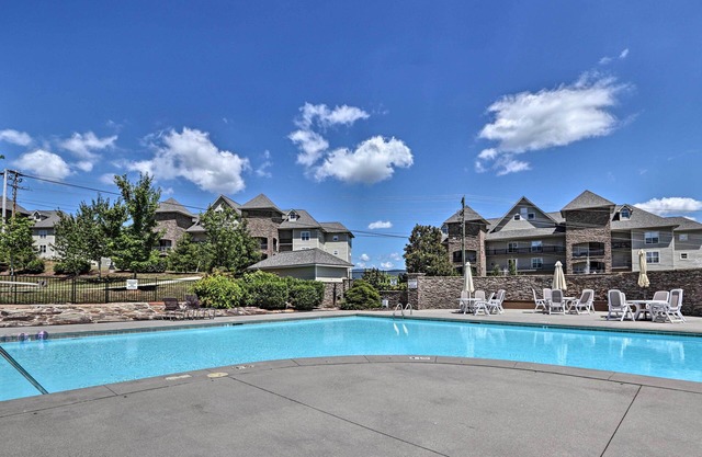 Modern Family Condo with Pano Lake Views & Pool!