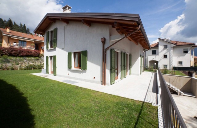 apartamento de 3½ habitación amueblada moderna con terraza y jardín
