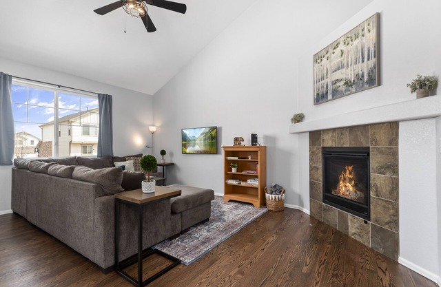 Modern Home w/ 2 Private Suites & Family-Friendly Amenities - 15 Mins to DIA