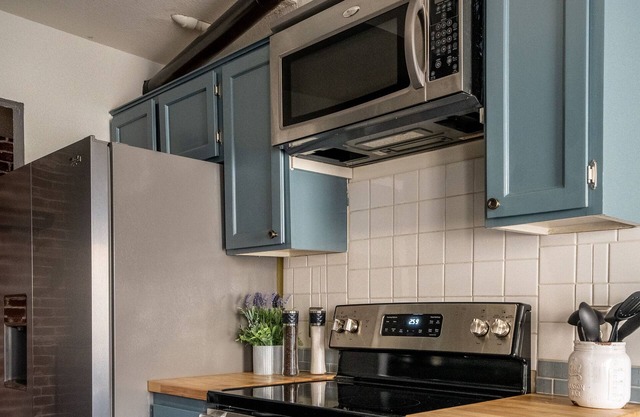 Loft industrial moderno | Cama King | 2BR 2 BA