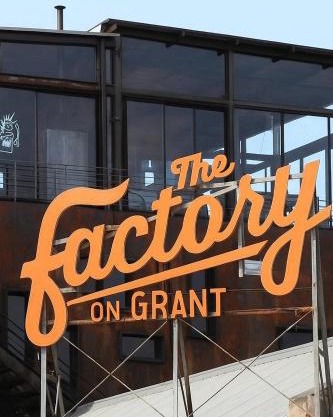 Modern Loft with Free Parking & Wi-Fi close to Sandton & CBD