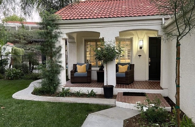 Modern Luxe Retreat !!