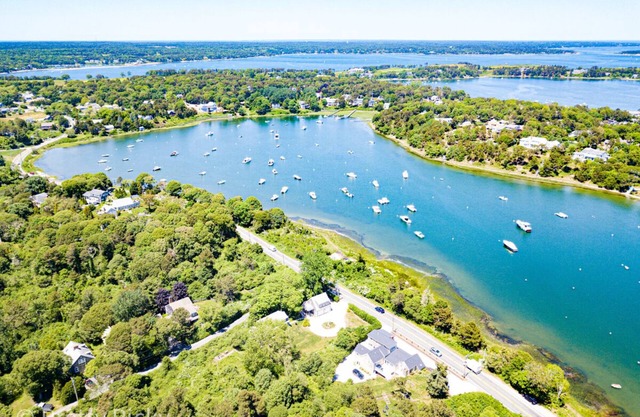 Modern Luxury in Chatham with Water Views: 875-C