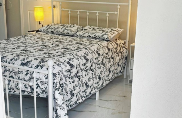 Modern Luxury Stay in Tampa