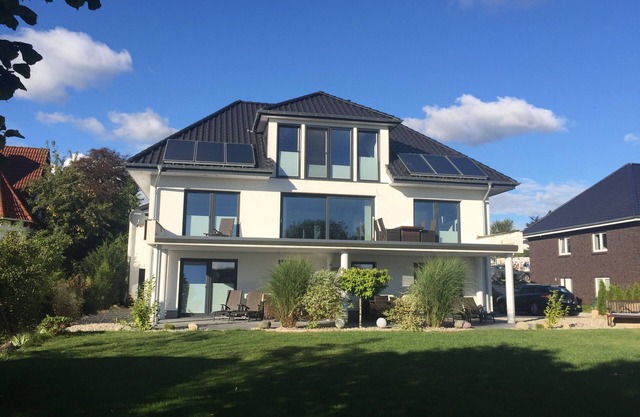 Apartamento moderno y relajante justo en el lago, sub bordo + bicicletas