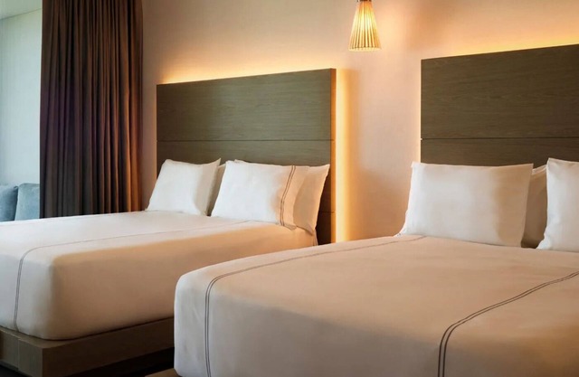 Modern Resort Suite w/ Rooftop Tub, VIP Lounge & Spa Access Included
