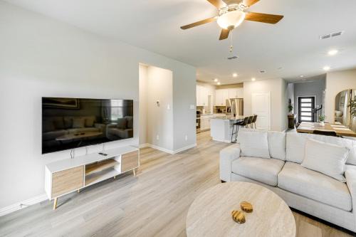 Modern Retreat Near Historic Downtown McKinney!