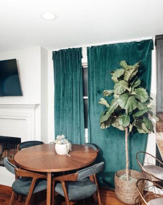 Modern & Spacious Stay by Northwestern Hospital Bronzeville