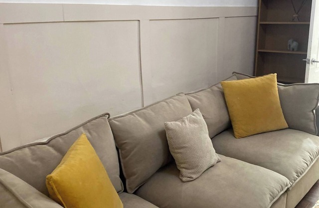 Modern Townhouse-free Parking-game Room-w-ifi