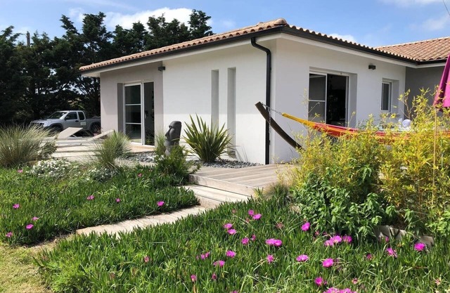 Villa moderna a 200 metros del mar