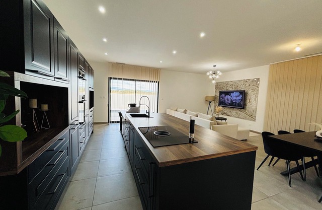 Modern villa with swimming pool and breathtaking views