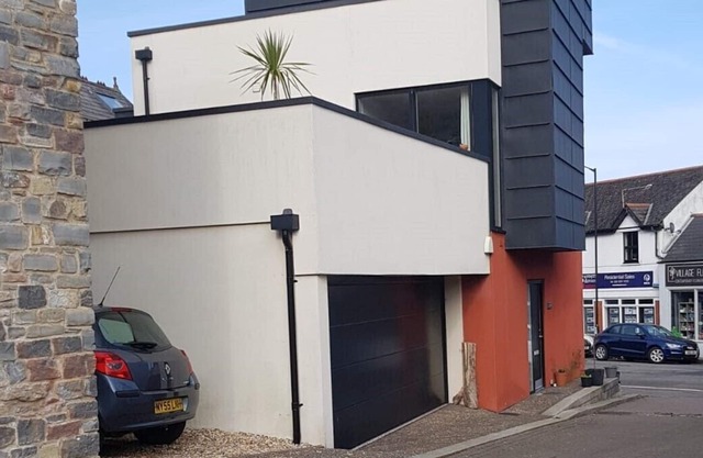 Modern, Warm and Cosy Welsh Retreat