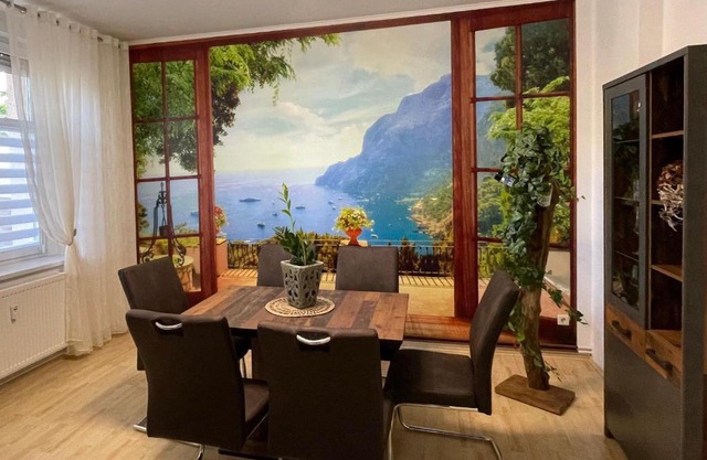 Moderne 3 Raum Altbau ETW bis 4 Gäste, Nähe Staatstheater, Parkplatz, Netflix, Vollausstattung