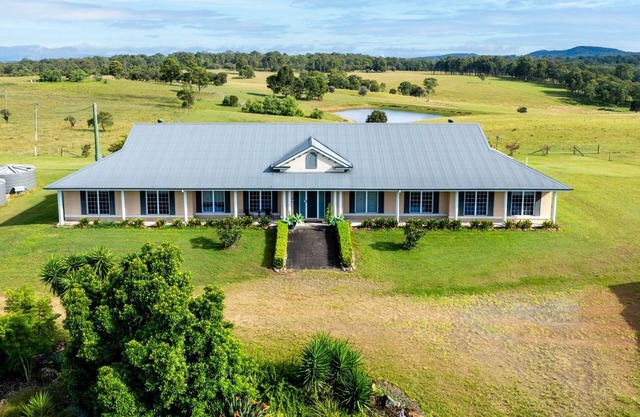 Mole Hill Farmhouse - Perfect Large Families Getaways