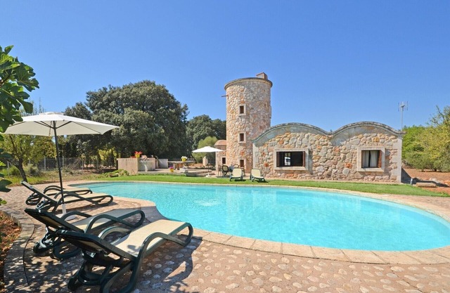 Molinot - Casa de campo con piscina en Búger, Mallorca