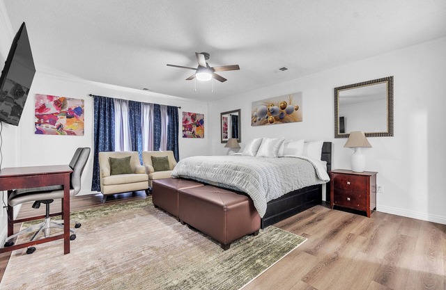 MONTHLY STAYS- Modern, Updated 5- Bedroom Brick Home