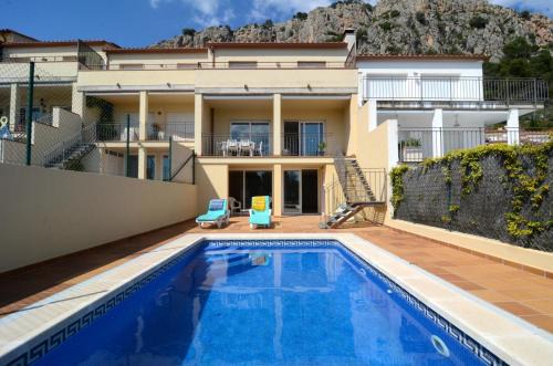 Montseny 3 - Piscina Privada