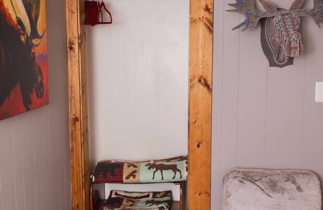 Moose Room Rustic Colorado Lodge Escape