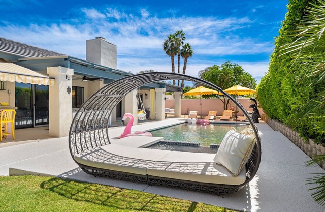 Moroccan Oasis | Salt Pool, Spa, Firepit, Game room