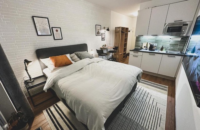 Mosel Home Studios - Netflix - modern & zentral