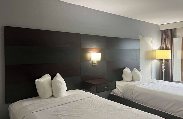 Motel 6 Charlotte, NC – Airport South