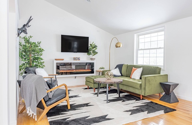 Mountain Chalet with Hot Tub, Ski, & Amazing Views!