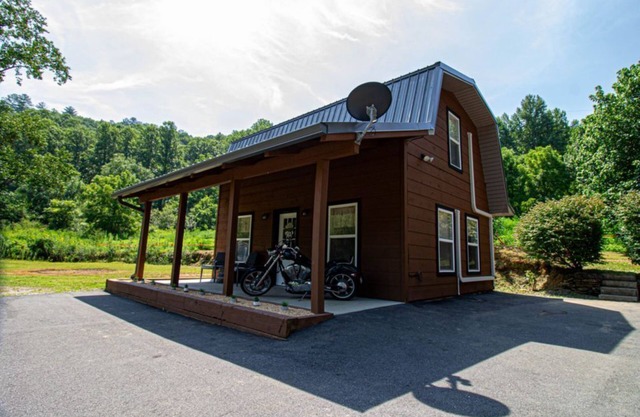 Mountain Haven Dragon's Nest Cabin