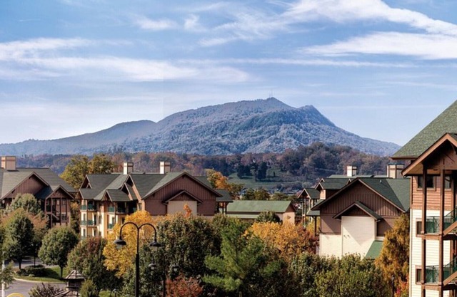 Mountain Magic at Wyndham Smoky Mountains –The Ultimate Family Escape- 3 Bd. Dlx