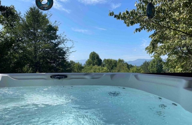 Espectacular vista a la montaña 180!CABINA REMODELADA, SECULAR, LUGAR DE FUEGO, AC