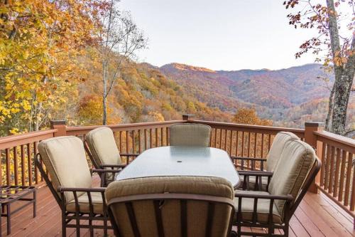 Mountain View Tree House w/country club amenities