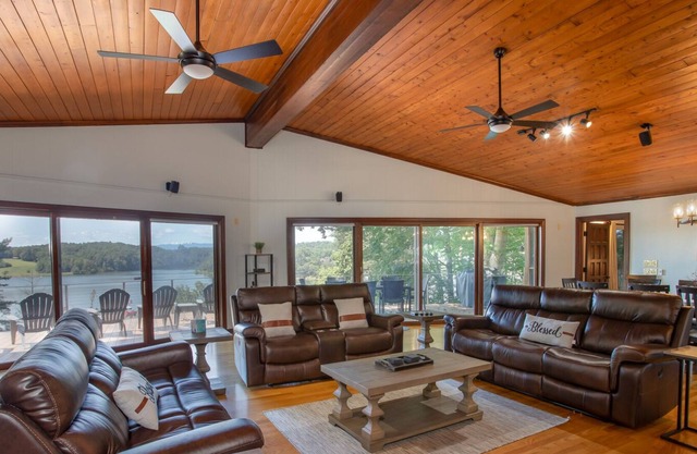 Mountains and Lakefront Escape