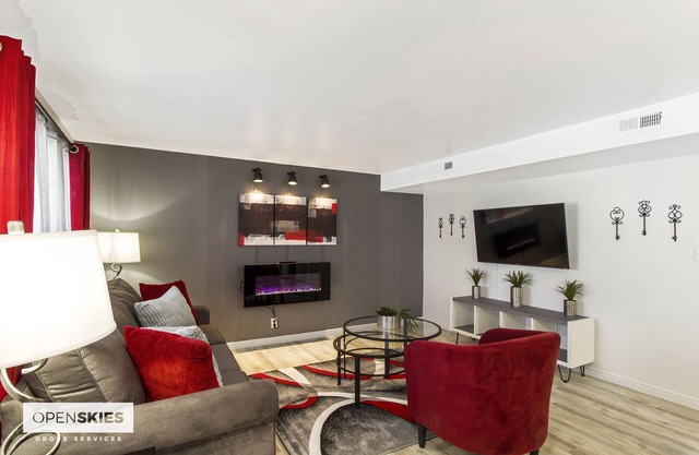 MR 3rd Center: Entire rental unit in Salt Lake City, Utah 2Bed 1 Bath