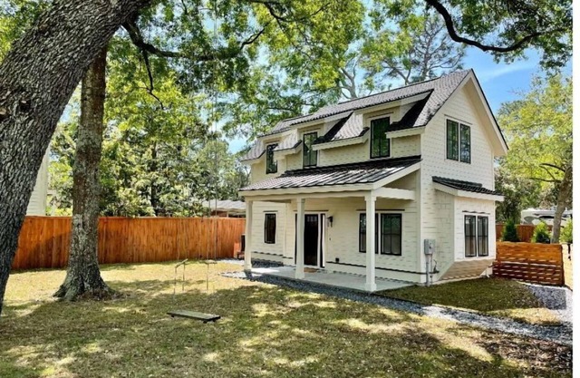 Mt. Pleasant Retreat: Guest Cottage Near Beach & Downtown