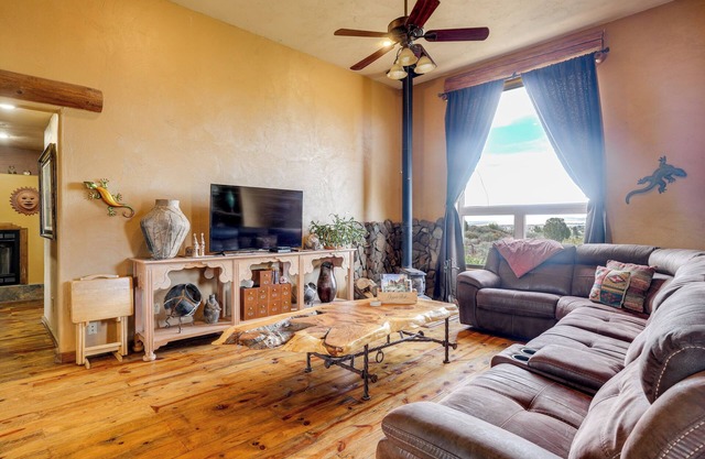 Mountain Views & Grill Space: Adobe Arizona Home