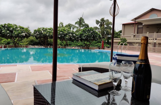 Mulberry Araliayas Resort & Spa